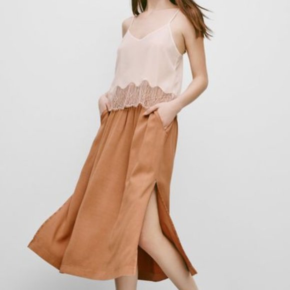 Aritzia - Wilfred - Chimère Camisole {100% silk} - Picture 3 of 4